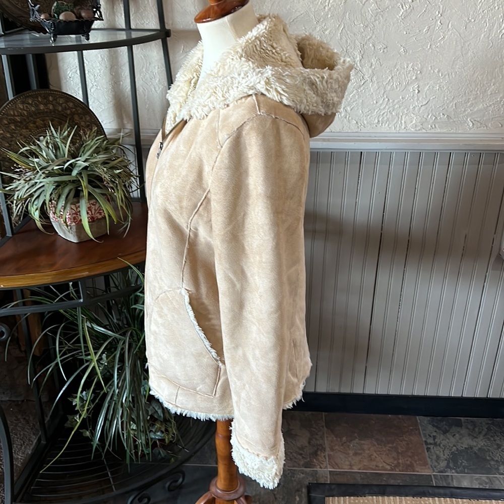 Smart Set Coat - Picture 4 of 8